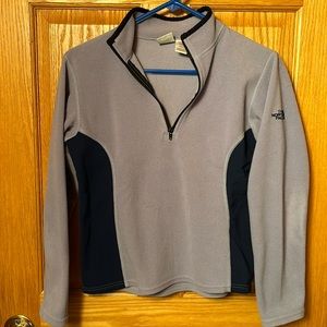 The North Face 1/4 zip Fleece Size Small Petite Light purple & navy
